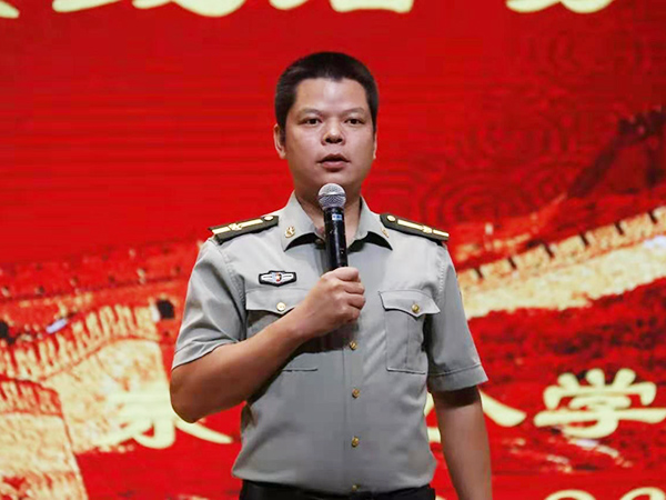 唐健裕