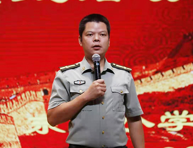 唐健裕