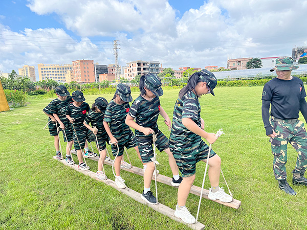 冬夏令营
